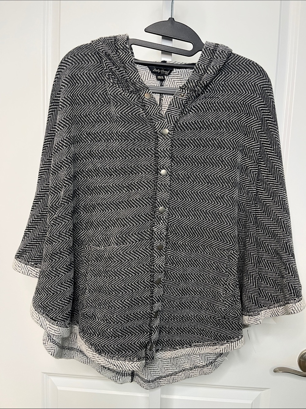 Lucky Brand Black & White Hooded Button-Front Cape